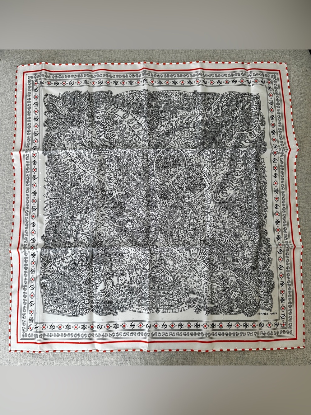 Hermes Le Jardin de la Maharani bandana 55
